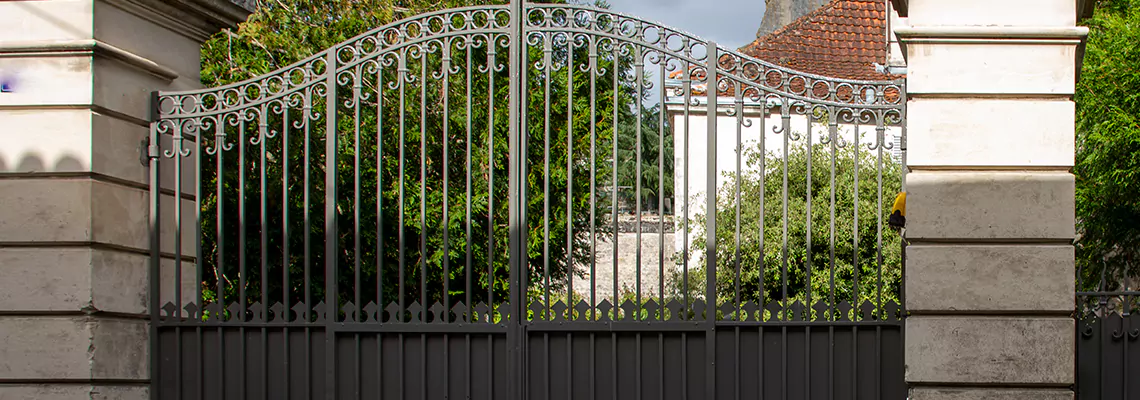 Wooden Swing Gate Repair in Gainesville